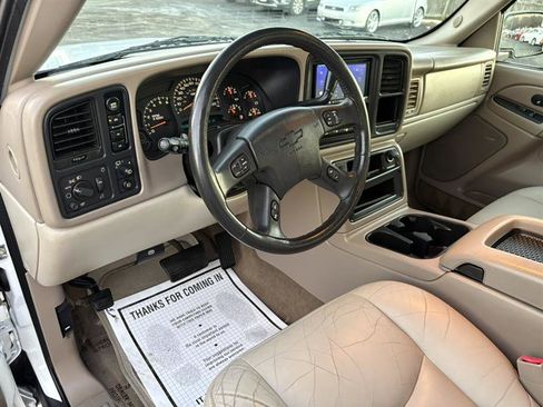 Used 2004 Chevrolet Tahoe Z71 w/ Z71 Preferred Equipment Group image 9