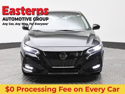 Used 2023 Nissan Sentra SR w/ SR Premium Package FWD image 2