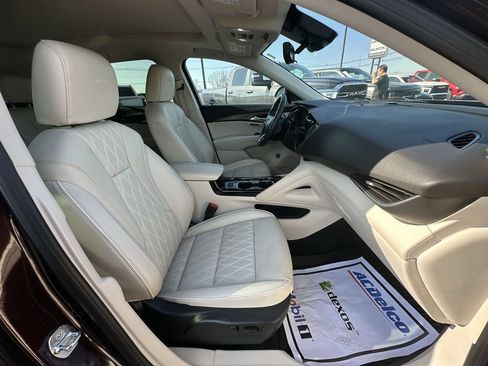 Used 2023 Buick Envision Avenir AWD/4WD image 25
