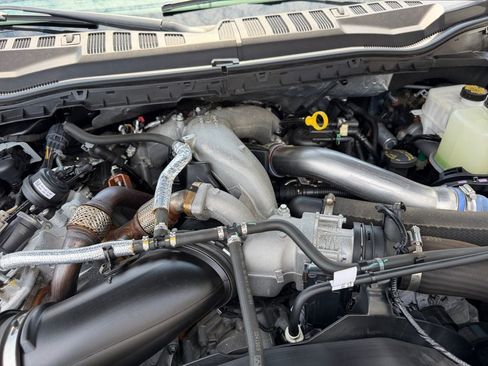 Used 2022 Ford F450 Lariat w/ Lariat Ultimate Package AWD/4WD image 30