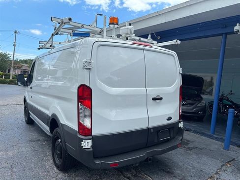 Used 2015 Ford Transit 250 130 Low Roof RWD image 3