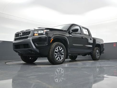 New 2026 Nissan Frontier SV w/ All-Weather Content Package AWD/4WD image 17