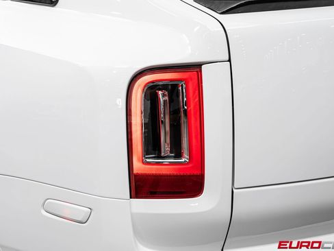 Used 2023 Rolls-Royce Cullinan AWD/4WD image 25