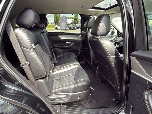 Certified 2025 MAZDA CX-90 3.3 Turbo w/ Preferred Package AWD/4WD image 19