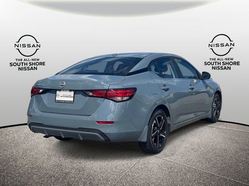Used 2025 Nissan Sentra SV FWD image 5