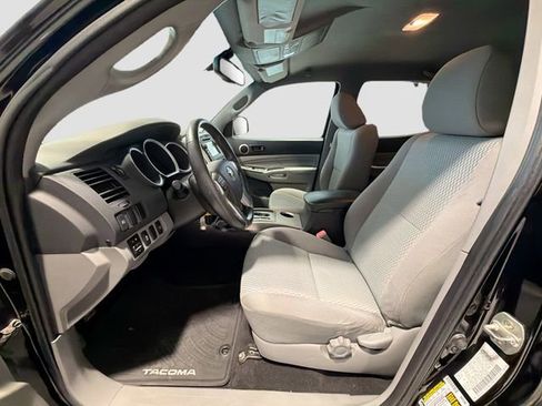Used 2013 Toyota Tacoma 4x4 Double Cab w/ SR5 Pkg image 16