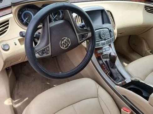 Used 2013 Buick LaCrosse Leather w/ Entertainment Package image 5