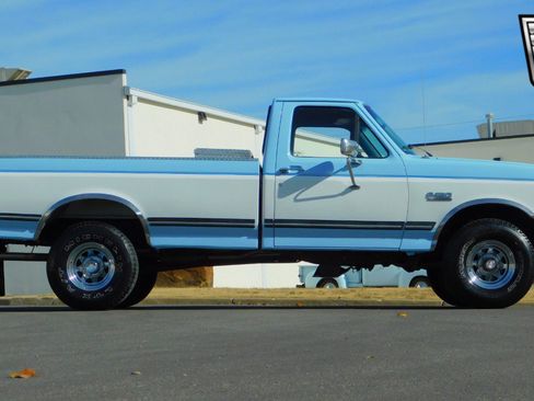 Used 1987 Ford F150 4x4 Regular Cab image 6