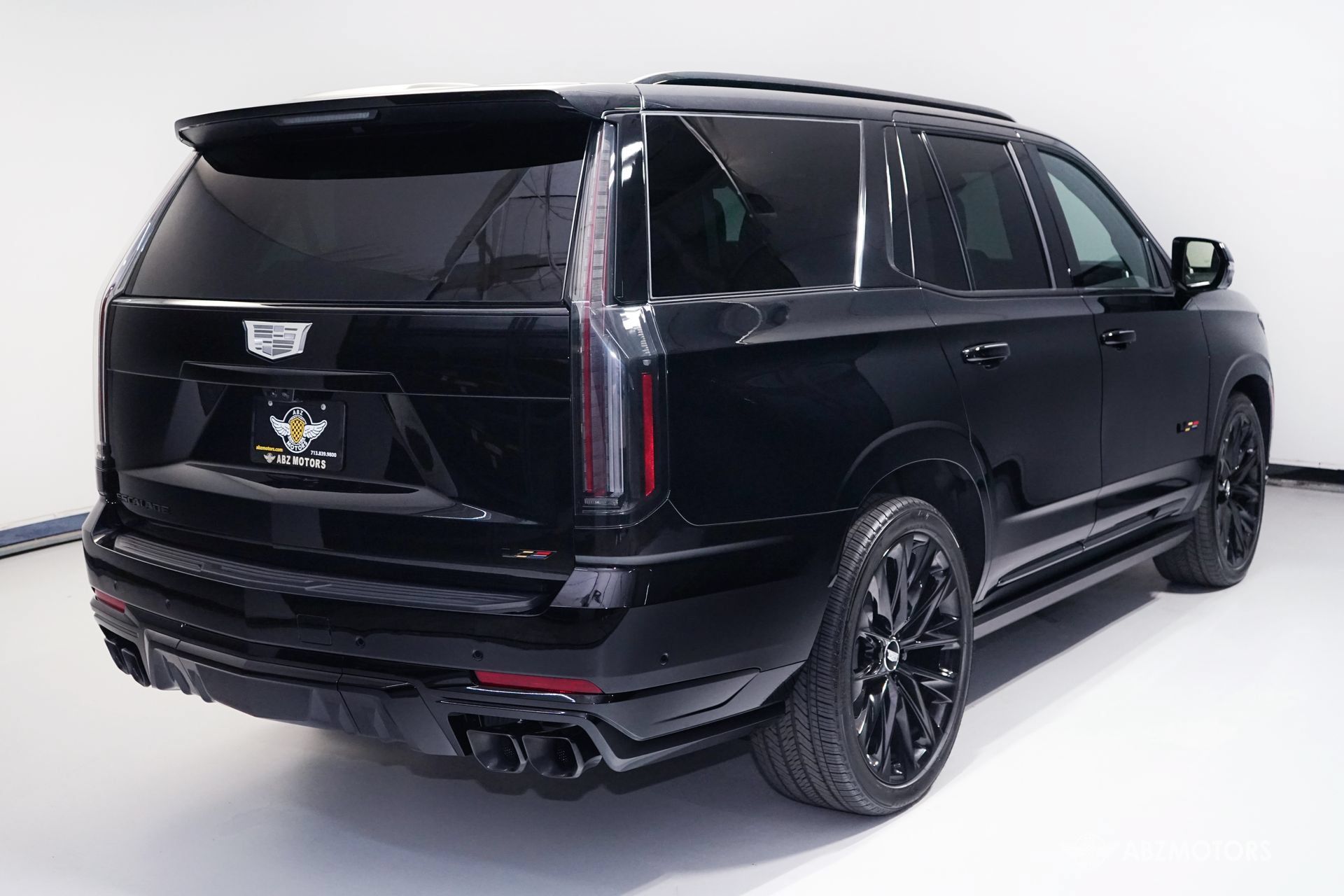 Used 2026 Cadillac Escalade V AWD/4WD image 5