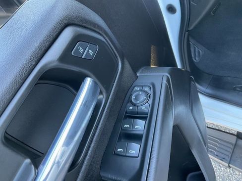 Used 2024 Chevrolet Silverado 2500 Custom w/ Custom Value Package image 8