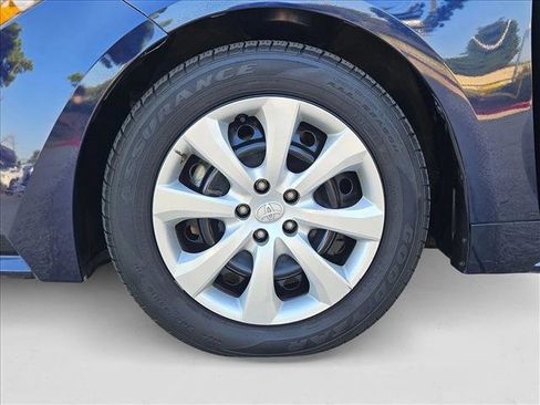 Used 2023 Toyota Corolla LE image 23