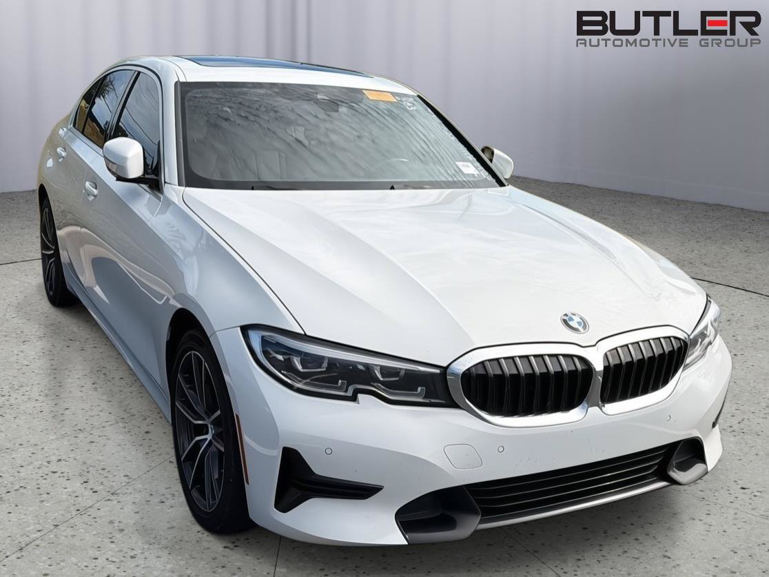 Used 2019 BMW 330i xDrive Sedan w/ Convenience Package AWD/4WD image 4