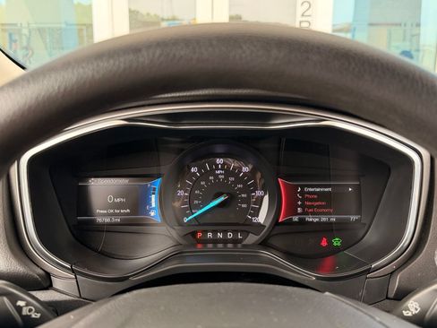 Used 2019 Ford Fusion SE FWD image 26