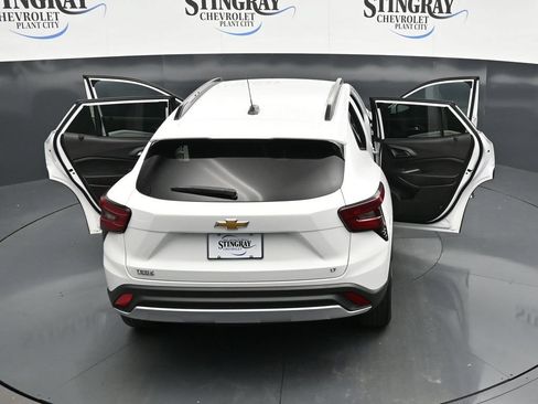 Certified 2024 Chevrolet Trax LT FWD image 35