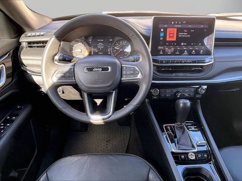 Used 2024 Jeep Compass Trailhawk image 12