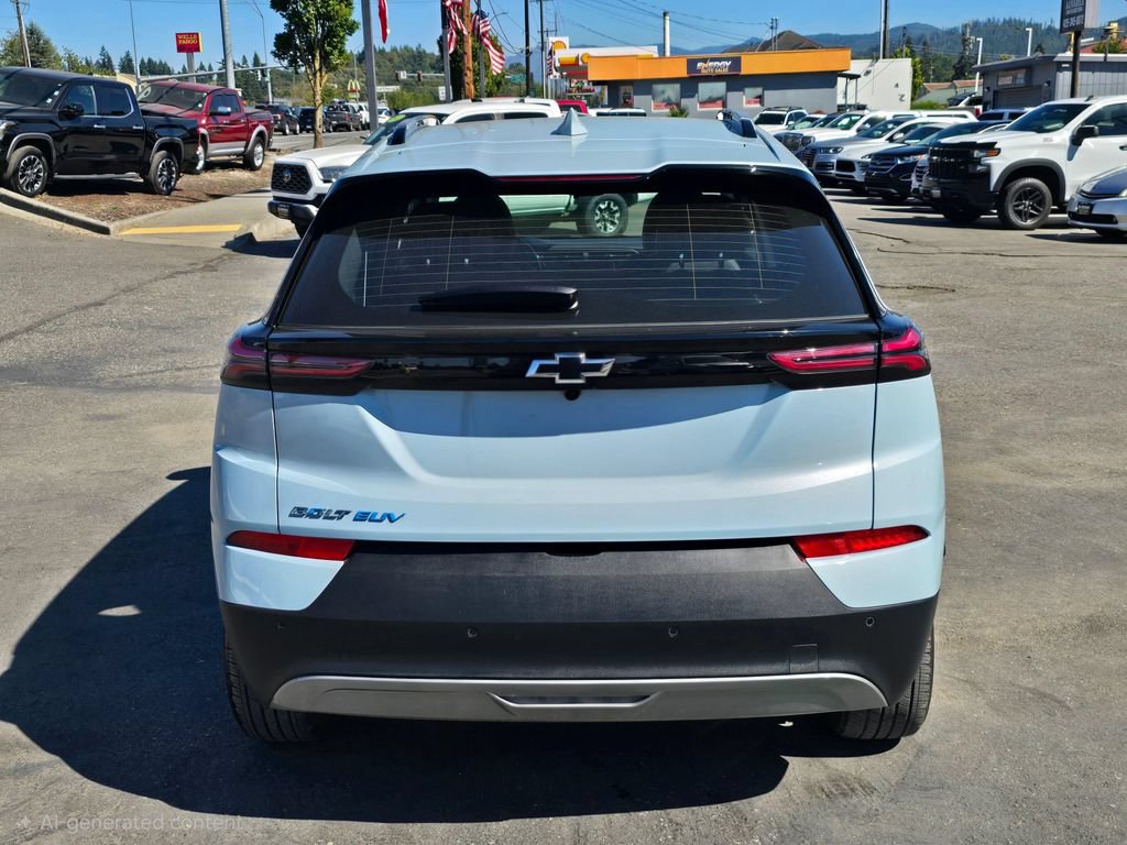 Used 2022 Chevrolet Bolt EUV LT w/ Driver Confidence Package FWD image 6