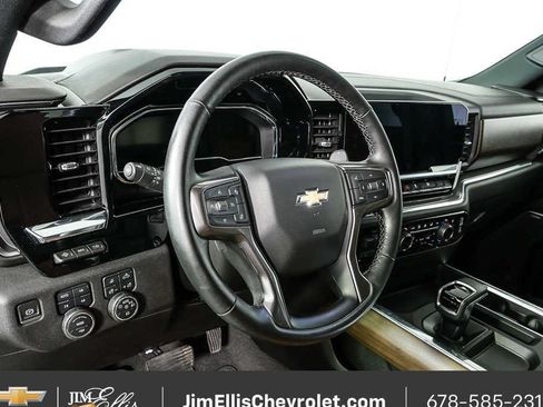Certified 2024 Chevrolet Silverado 1500 High Country w/ Technology Package AWD/4WD image 4