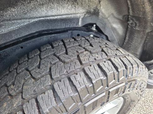 Used 2016 Toyota 4Runner SR5 image 9