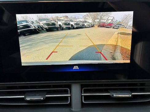 Used 2024 Chevrolet Trax LT w/ Driver Confidence Package image 23