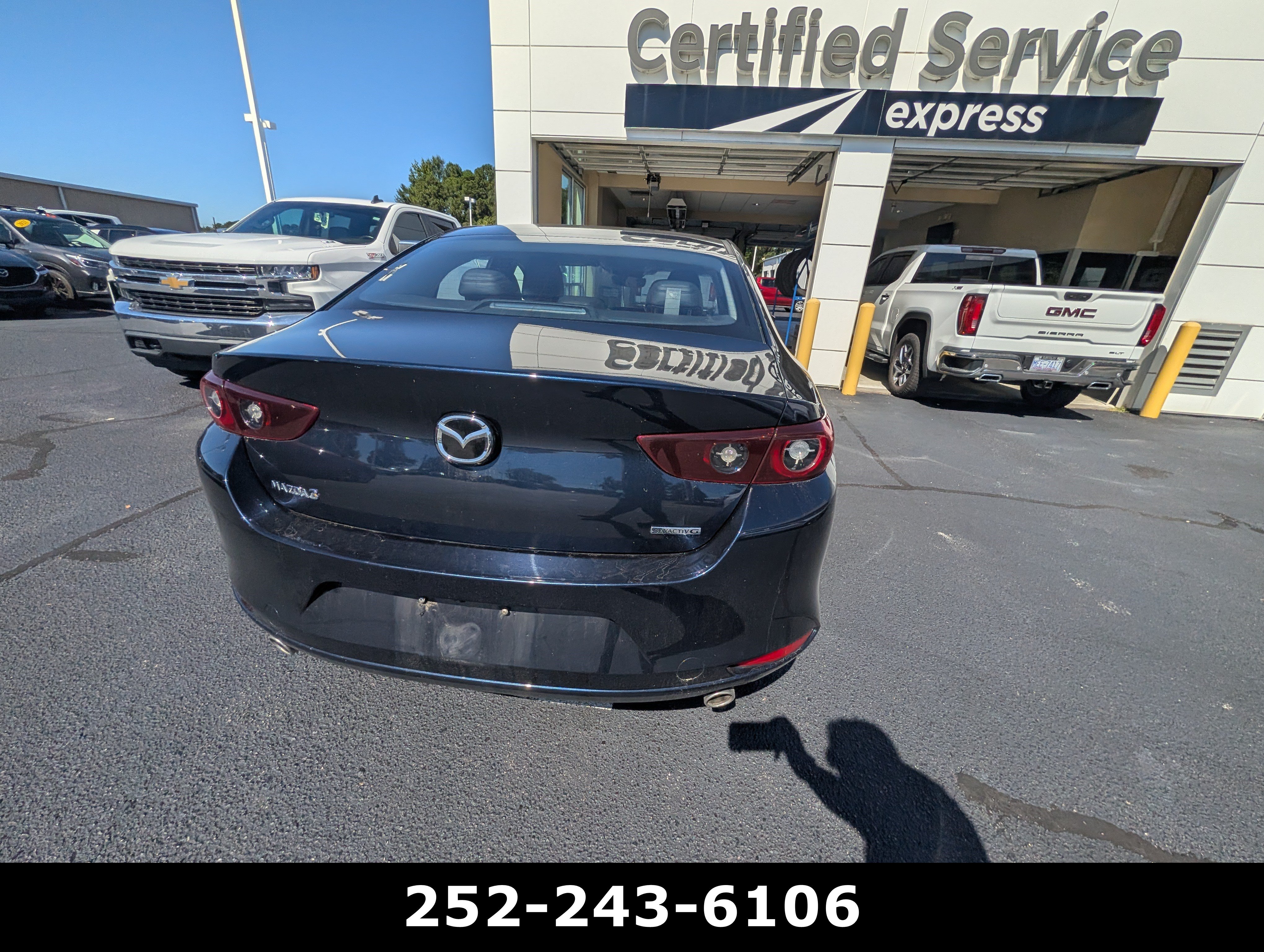 Used 2025 MAZDA MAZDA3 s FWD image 8