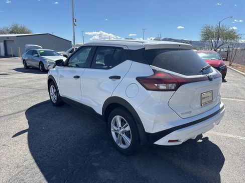 Used 2025 Nissan Kicks Play S image 10