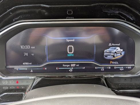 Used 2025 Chevrolet Silverado 1500 LT image 28