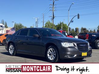 Used 2015 Chrysler 300 Limited image 1