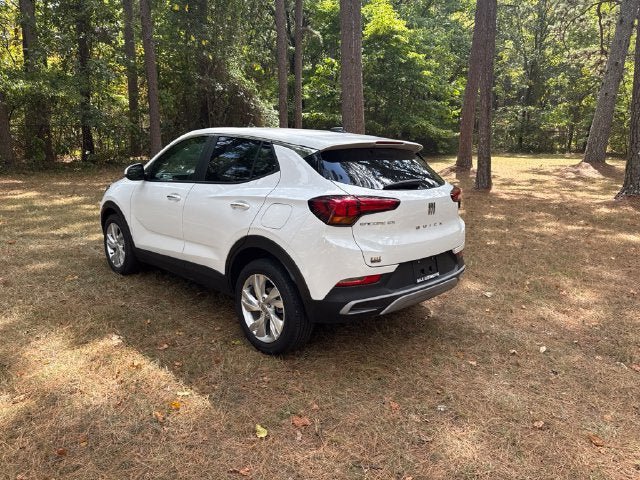 Used 2024 Buick Encore GX Preferred FWD image 3