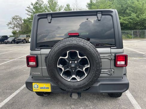 Used 2021 Jeep Wrangler Sport AWD/4WD image 4