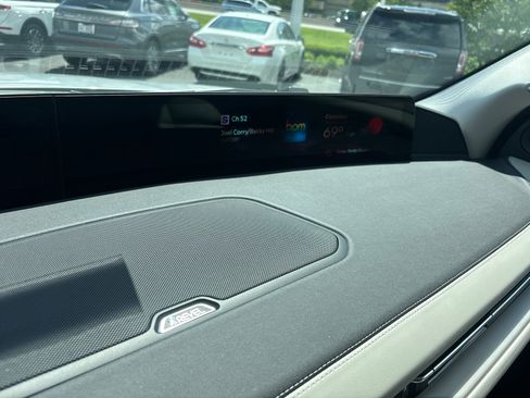 New 2026 Lincoln Navigator Premiere AWD/4WD image 20