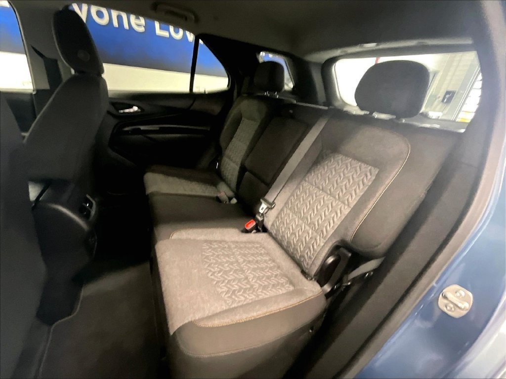 Used 2024 Chevrolet Equinox LT AWD/4WD image 15