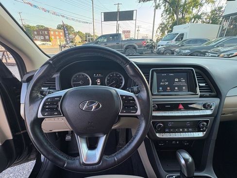 Used 2019 Hyundai Sonata SEL FWD image 8