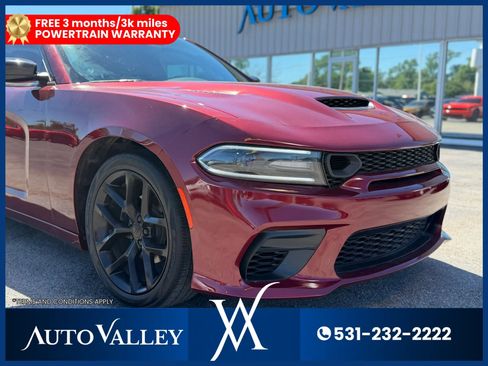 Used 2020 Dodge Charger SXT w/ Blacktop Package RWD image 9