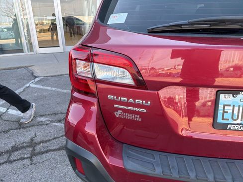 Used 2018 Subaru Outback 2.5i image 10