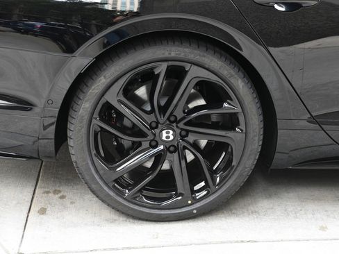 New 2025 Bentley Flying Spur Plug-In Hybrid image 24