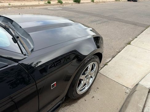 Used 2010 Ford Mustang GT RWD image 4