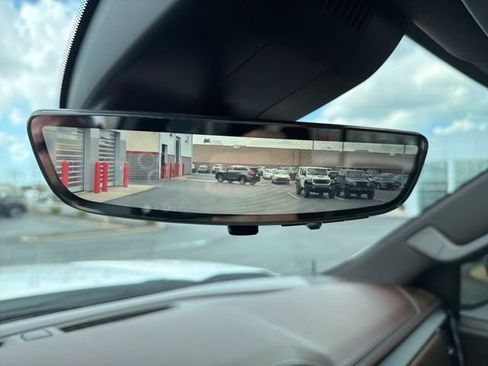 Used 2024 GMC Sierra 1500 Denali w/ Technology Package AWD/4WD image 34