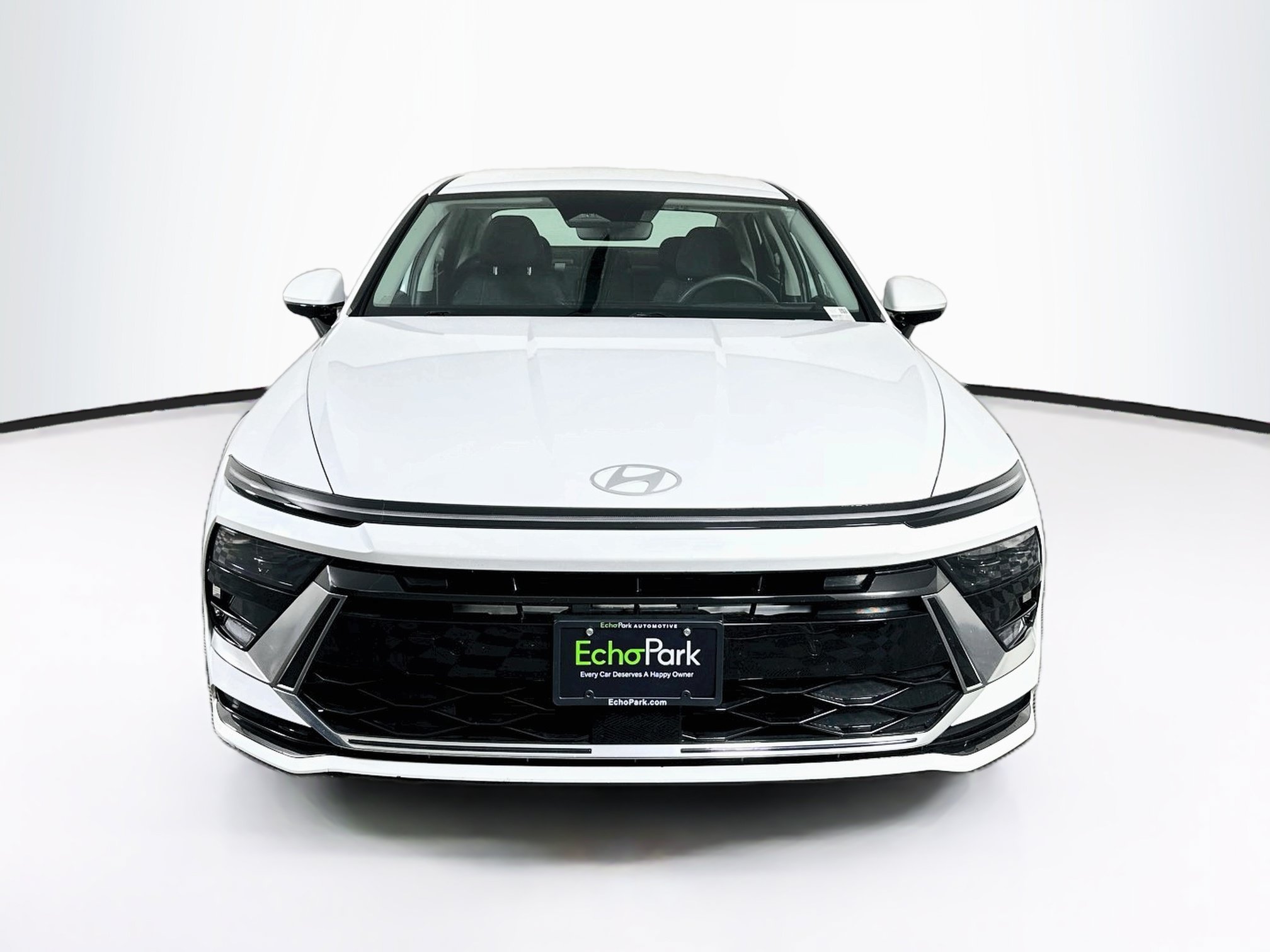 Used 2025 Hyundai Sonata SEL FWD image 2