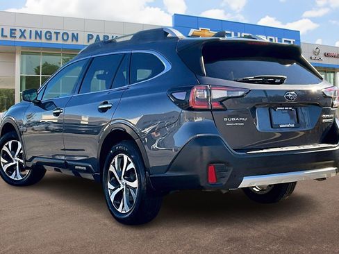 Used 2021 Subaru Outback Touring XT image 2