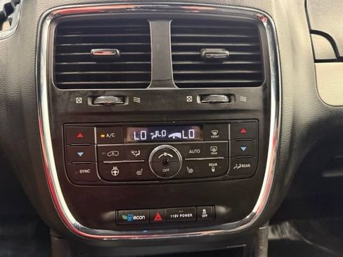 Used 2018 Dodge Grand Caravan GT FWD image 24
