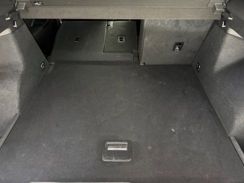 Used 2022 Audi Q3 2.0T Premium image 32