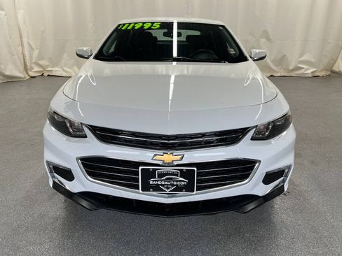 Used 2016 Chevrolet Malibu LT FWD image 2
