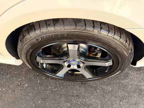 Used 2012 Mercedes-Benz E 350 4MATIC Sedan image 42