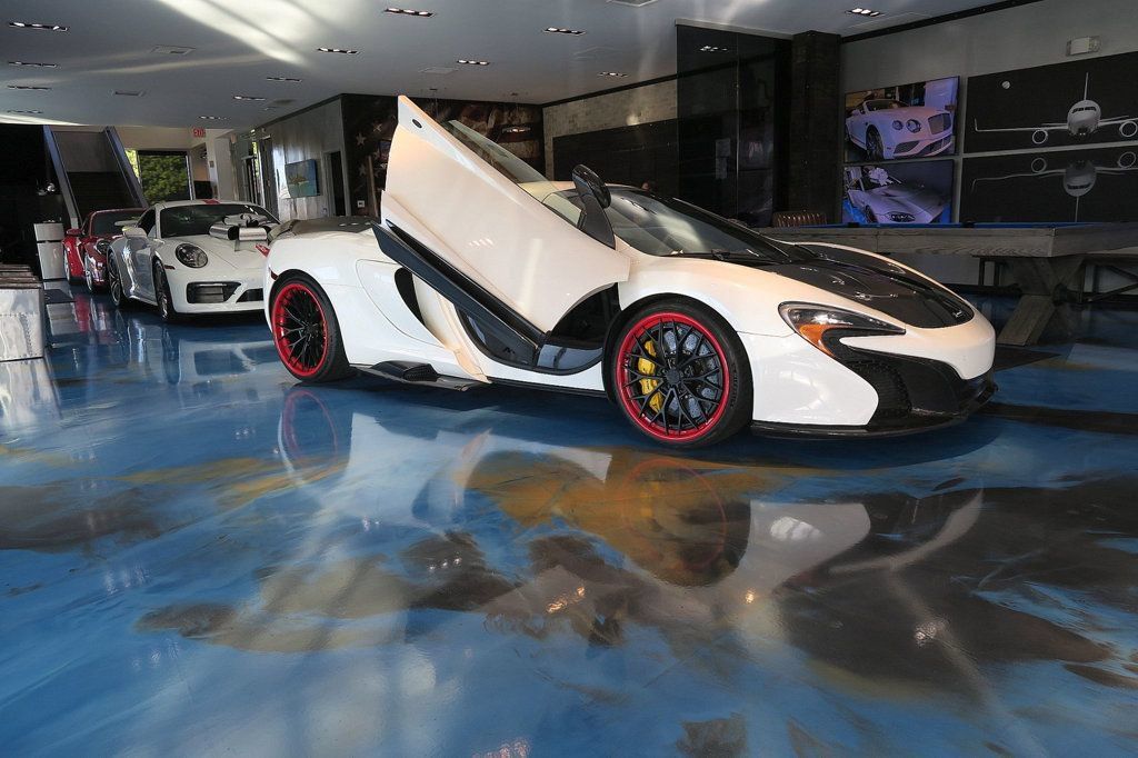 Used 2015 McLaren 650S Spider RWD image 14