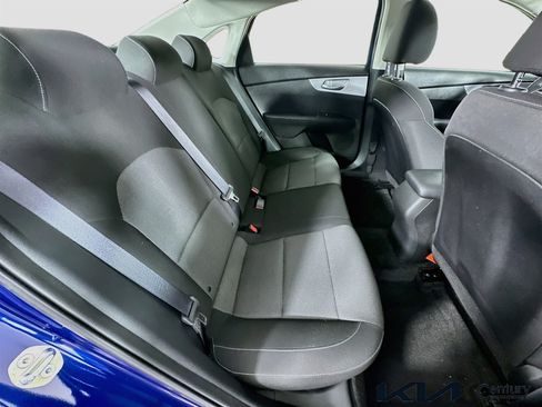 Certified 2023 Kia Forte LXS w/ LXS Technology Package FWD image 24