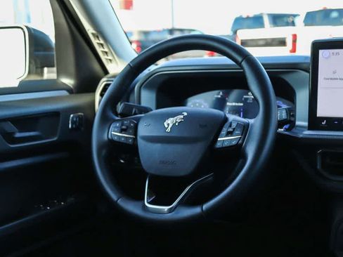 Used 2025 Ford Bronco Sport Outer Banks AWD/4WD image 15