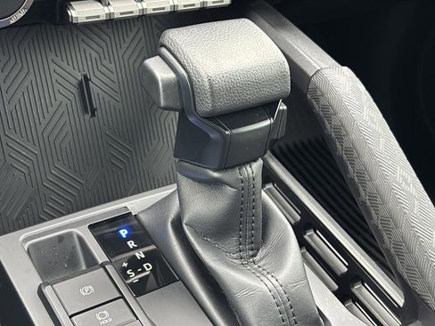 Used 2024 Toyota Tacoma SR image 34