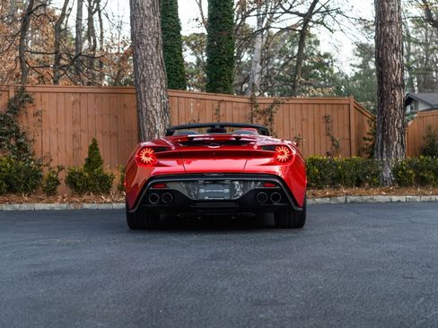Used 2018 Aston Martin Vanquish Zagato image 8