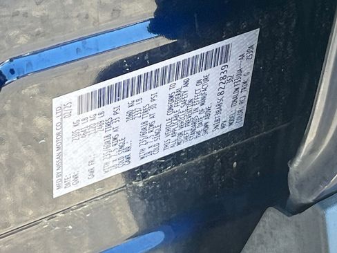 Used 2025 Nissan Rogue SV image 31