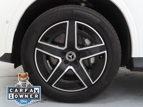 Used 2025 Mercedes-Benz GLC 300 4MATIC image 27